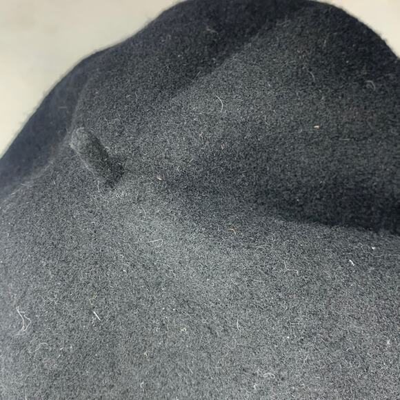 French Black Wool Traditional Classic Beret Hat - Picture 2 of 6